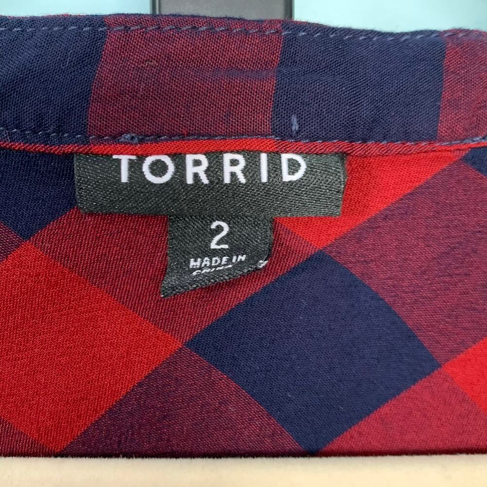 Torrid Red Buffalo Plaid Button Front Tunic Size 2 (2X) - Picture 5 of 7